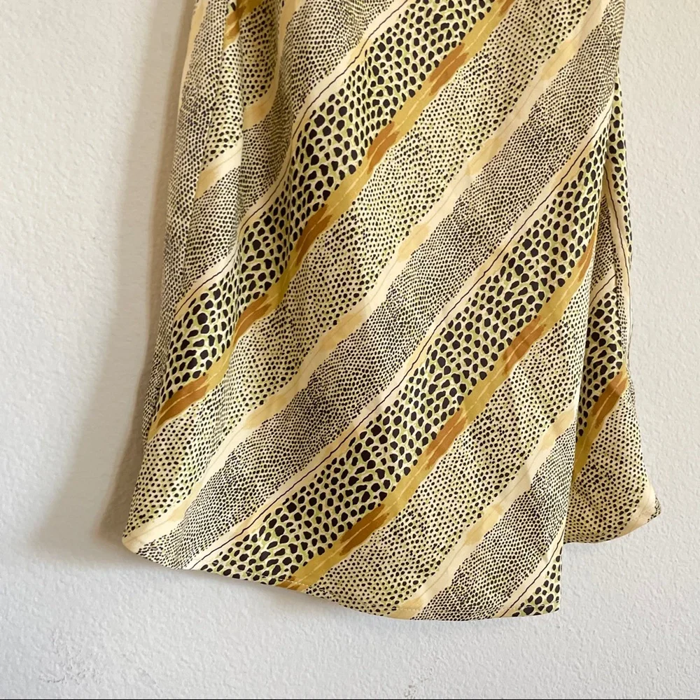 Urban Outfitters Gold and Black Mini Dress - Picture 6 of 7